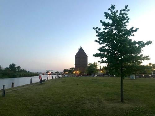 Skats, Glampingpod in Düvier