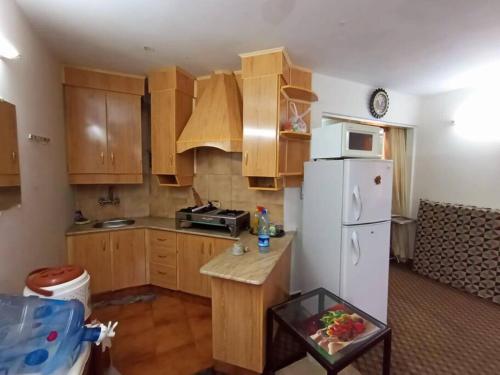 1 bed apartment attach bath - image 13
