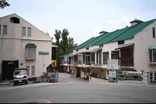 1 bed apartment attach bath - image 8