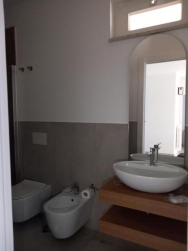 2 bedrooms, 4 beds