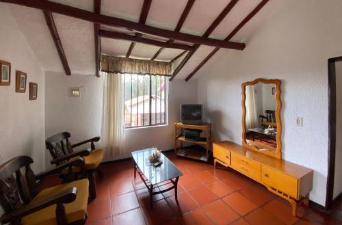 Four-Bedroom House image 4