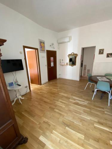 La casa di Remo, Rome (photo 6)