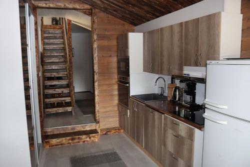 Konyha, Koivurannan Lomamökit Kielo (Koivurannan Lomamokit Kielo) in Mikkeli