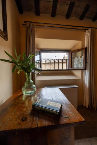 Palazzo Viviani - Castello di Montegridolfo