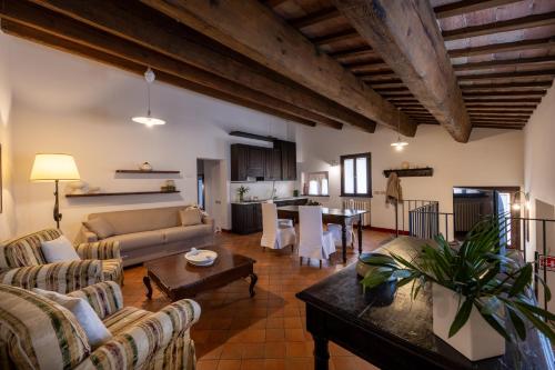 Palazzo Viviani - Castello di Montegridolfo