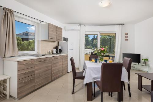 Apartment Mario by EL-PI TOURS in Malinska