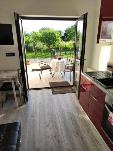 virtuve, Apartmani Melia in Sroki