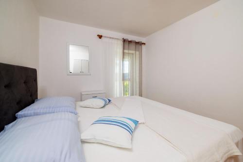 Apartments Ivan - image 4