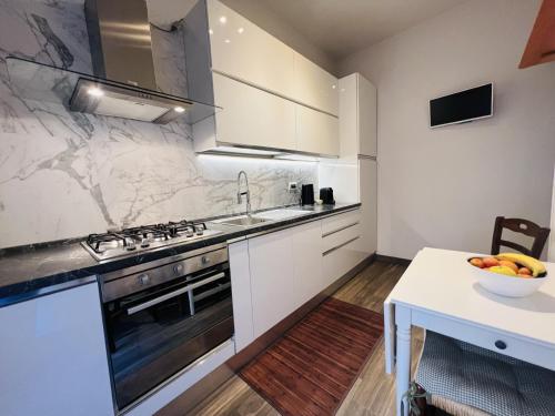 Luxury apartment San Giovanni, Roma (foto 5)