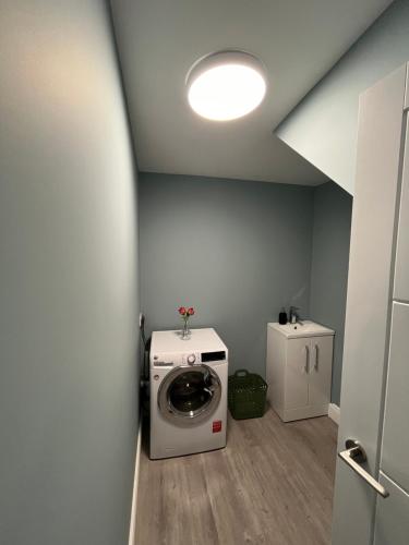 Anita Croft in Perry Common