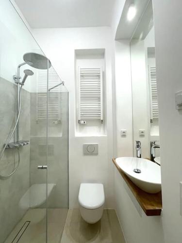 Fantastic location! SUPERHOST 5 STAR 4