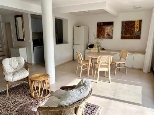 المرافق, Mareda Sunset in Mareda