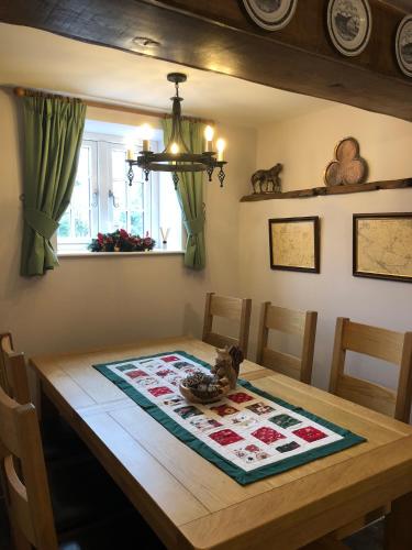 Létesítmények, Horseshoe Cottage in Cresswell