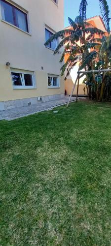 สวน, Apartamento do jardim in โกเบร