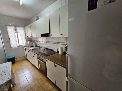 مطبخ, Apartamento Montserrat in El Diezmo
