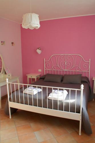 Double Room image 10