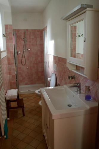 Double Room image 7
