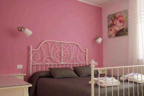 Double Room image 8