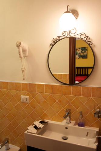 Double Room image 4