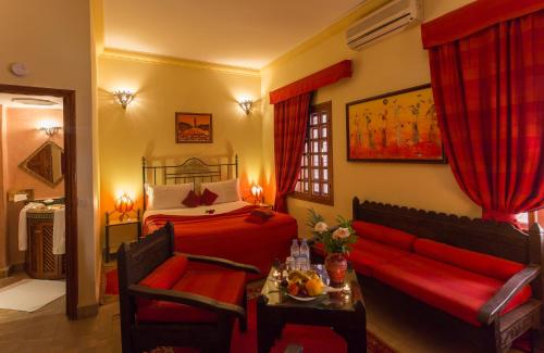 Riad Amina - Tap to explore photos