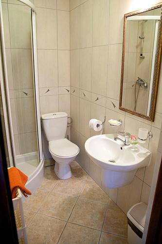 2 double beds