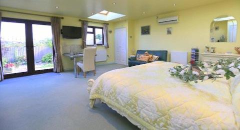 Pheasant Suites - image 7