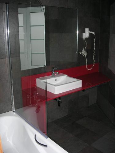 Superior Double or Twin Room image 8