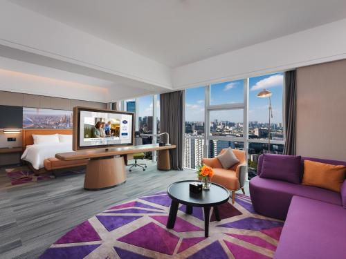 room detail thumbnail 0