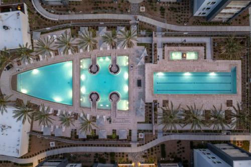 1 Bedroom Luxury Ariva Apartment