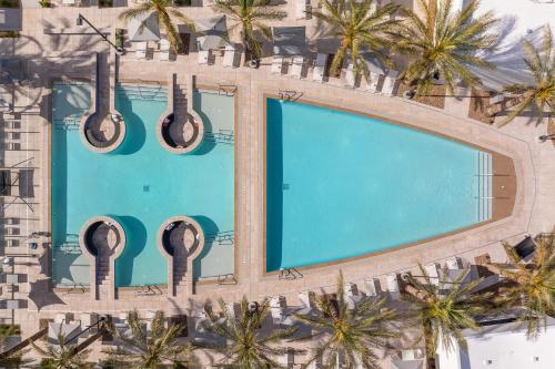 1 Bedroom Luxury Ariva Apartment