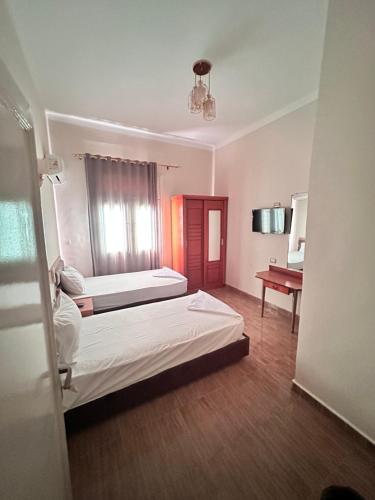 Zoser hostel - main image