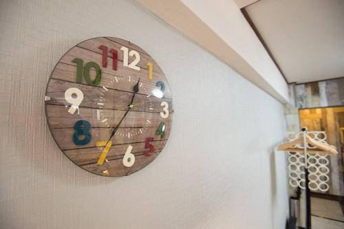Shinjuku 3 min walk from station #projector #OH2