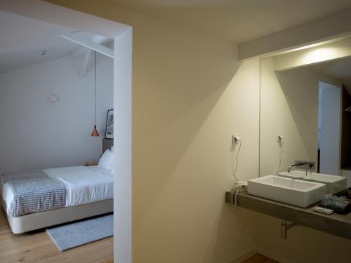 The 8 - Downtown Suites, Lisbon (photo 9)