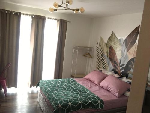 3 double beds