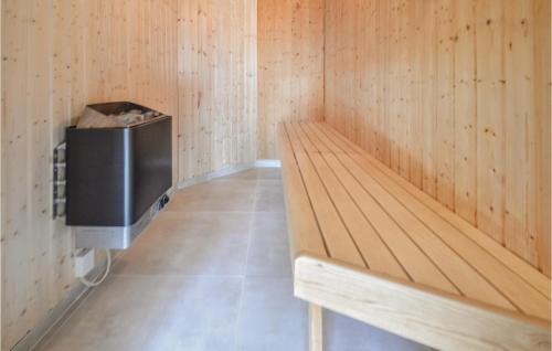 Attractions, Beautiful Home In Væggerløse With Sauna in Idestrup