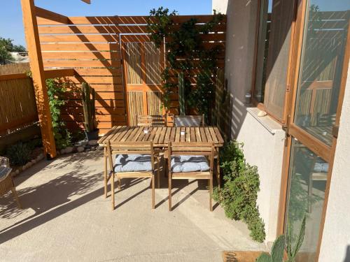 Little house on the prairie in Tsukim