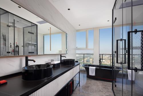 Fürdőszoba, Radisson Red Guangzhou South Railway Station- Free VPN network in Panyu kerület