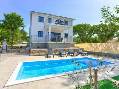 Elena Comfortable holiday residence