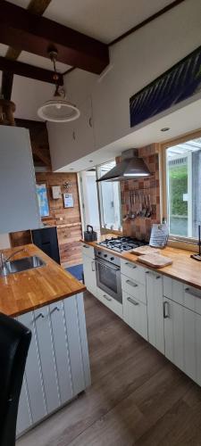 Konyha, Zonnig Zuid in Dirkshorn