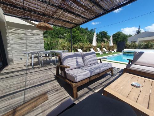 balkon/terasa, L'éden des Baronnies gîte 2 (L'eden des Baronnies gite 2) in Mirabel Aux Baronnies