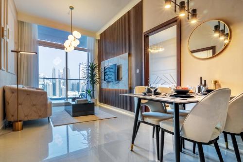 Chic Apartment full burj Khalifa View - image 8