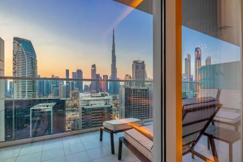 Chic Apartment full burj Khalifa View - image 7