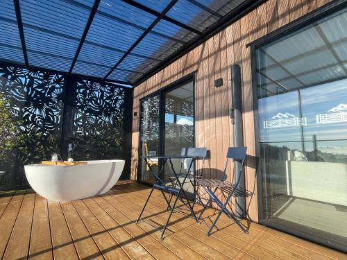 Utomhusbad, Mangorei Heights - New Plymouth in Mangorei