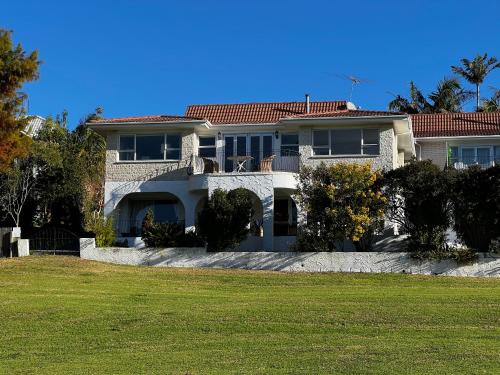 外部景觀, 懷阿克海灘公寓 (Waiake Beach Apartments) in 托貝