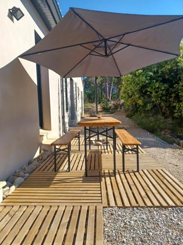 Kilátás, GITE Mourèzeva (GITE Mourezeva) in Moureze