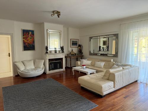 Vouliagmeni Seaside Escape Room Type - Two-Bedroom Apartment