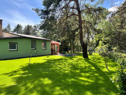 Exterior view, Ferienhaus im Wald, am Briesener See in Neu Zauche