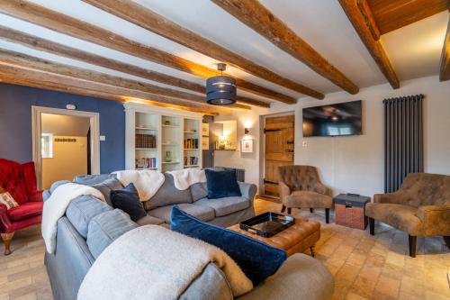 Iekārtas, Knyvetts sleeps 6, 3 double beds, pretty garden in North Creake