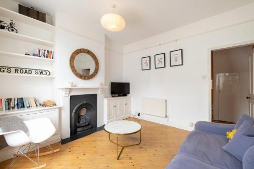 Charming Kings road Charming Kings road