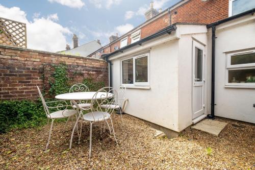 Charming Kings road Charming Kings road